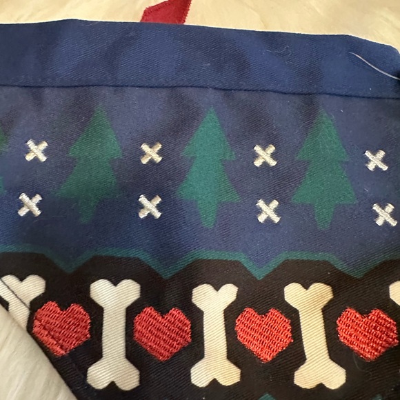 🩷5/$10 Festive Dog Bandana with Trees and Hearts - Picture 3 of 6